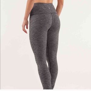 EUC lululemon leggings size 4